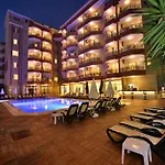 Dolphin Family Hotel