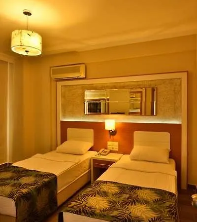 Dolphin Family Hotel 3*