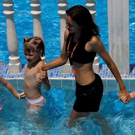 Lägenhetshotell Dolphin Family Hotel