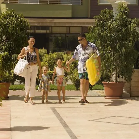 Lägenhetshotell Dolphin Family Hotel