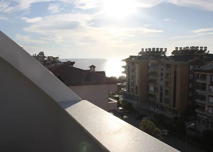 Dolphin Family Hotel شقة فندقية