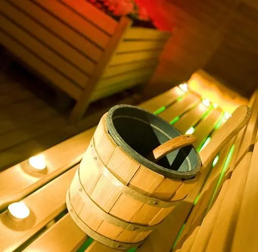 Dolphin Family Hotel