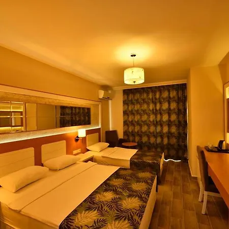 Dolphin Family Hotel Hotel de apartamente 3*