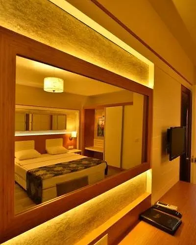 Appart hôtel Dolphin Family Hotel 3*